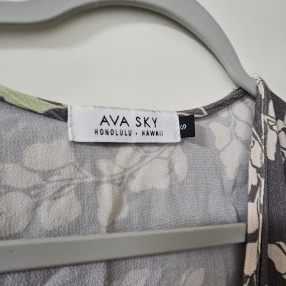 Ava Sky Gray Floral Women's Tie Dress - Picture 3 of 4